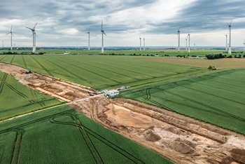 Blick über die Grabungsfläche bei Krauschwitz. © Landesamt für Denkmalpflege und Archäologie Sachsen-Anhalt, Klaus Bentele.