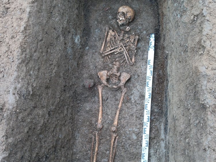 Die Bestattung der Gerrun von Königstein. © Landesamt für Denkmalpflege und Archäologie Sachsen-Anhalt, Felix Biermann.
