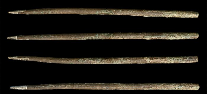 Abbildung 1: Der Silberstift von Himmelpforte, Ansicht von allen vier Seiten. © Landesamt für Denkmalpflege und Archäologie Sachsen-Anhalt, Vera Keil. Abbildung 1: Der Silberstift von Himmelpforte, Ansicht von allen vier Seiten. © Landesamt für Denkmalpflege und Archäologie Sachsen-Anhalt, Vera Keil.