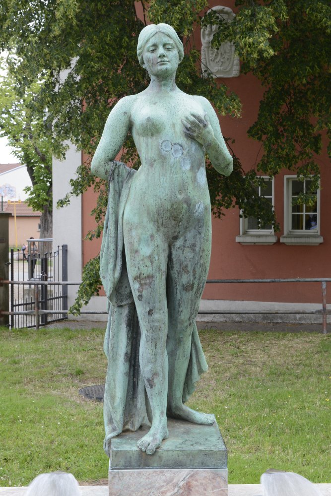 Abbildung 2: Der Frauenakt. © Landesamt für Denkmalpflege und Archäologie Sachsen-Anhalt, Gunar Preuß.