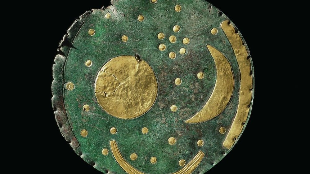 Die Himmelsscheibe von Nebra. © Landesamt für Denkmalpflege und Archäologie Sachsen-Anhalt, Juraj Lipták.