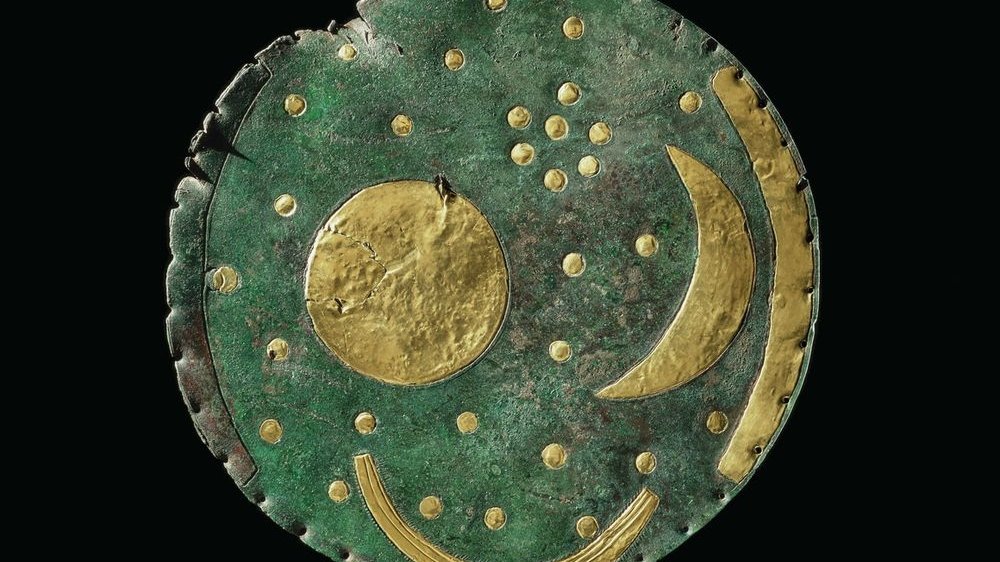 Die Himmelsscheibe von Nebra. © Landesamt für Denkmalpflege und Archäologie Sachsen-Anhalt, Juraj Lipták.
