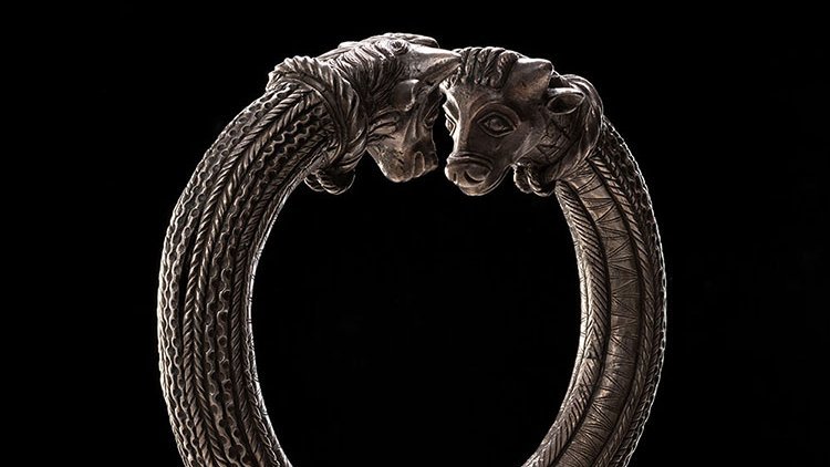 Keltischer Torques aus Silber, 1. Jahrhundert vor Christus. © Landesmuseum Württemberg, Stuttgart,  P. Frankenstein/H. Zwietasch.