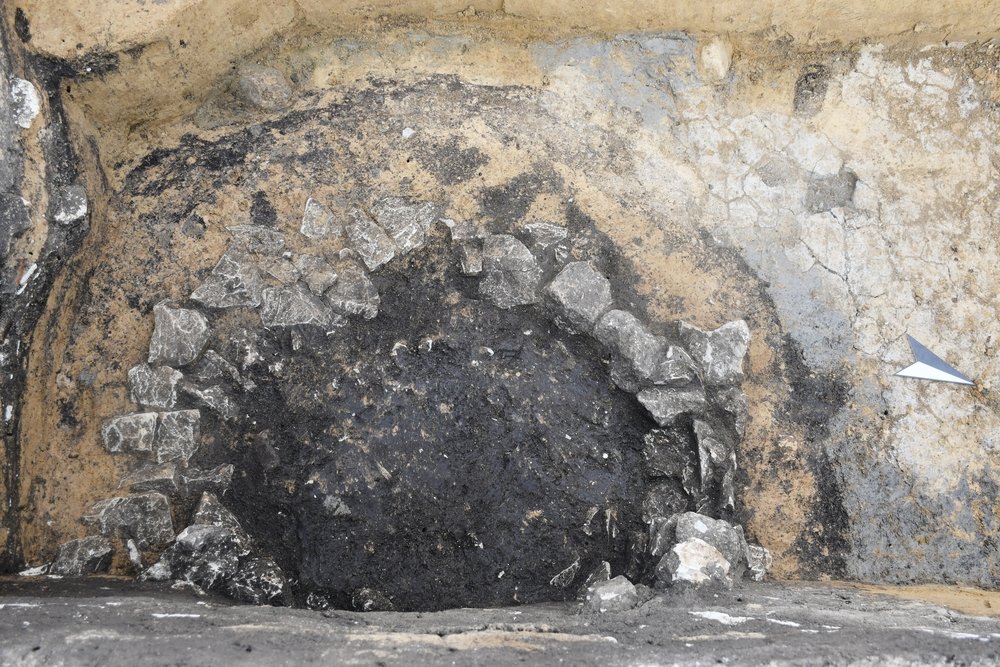 Einer der bei der Grabung freigelegten Brunnen. © Landesamt für Denkmalpflege und Archäologie Sachsen-Anhalt, Klaus Bentele.