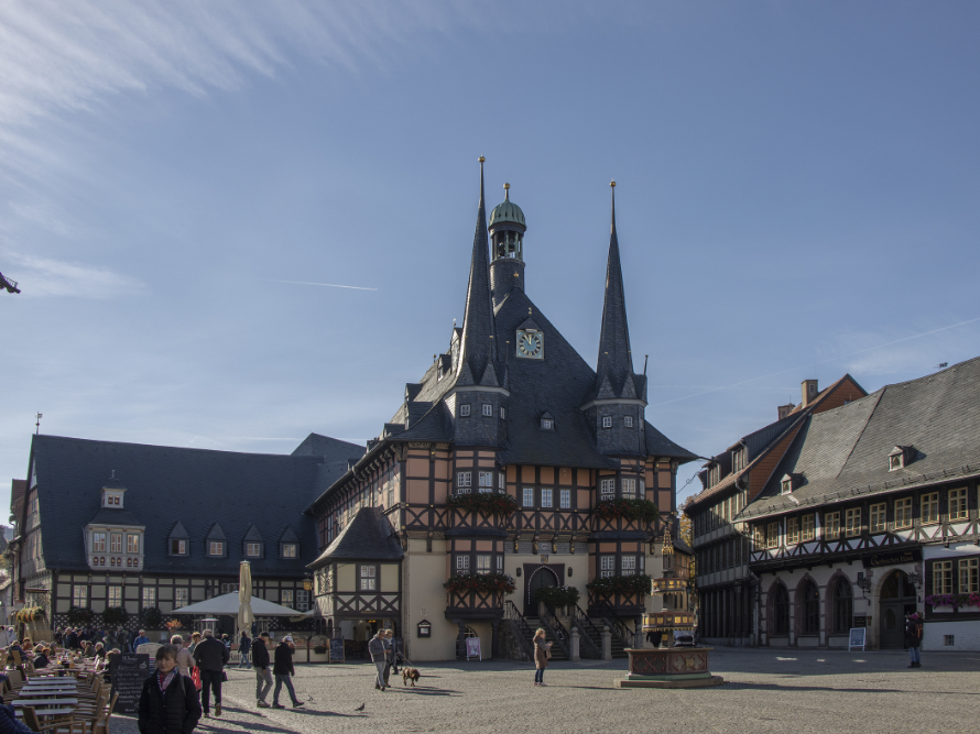 Abbildung 1: Das Rathaus von Wernigerode. © Landesamt für Denkmalpflege und Archäologie Sachsen-Anhalt, Volker Seifert. Abbildung 1: Das Rathaus von Wernigerode. © Landesamt für Denkmalpflege und Archäologie Sachsen-Anhalt, Volker Seifert.